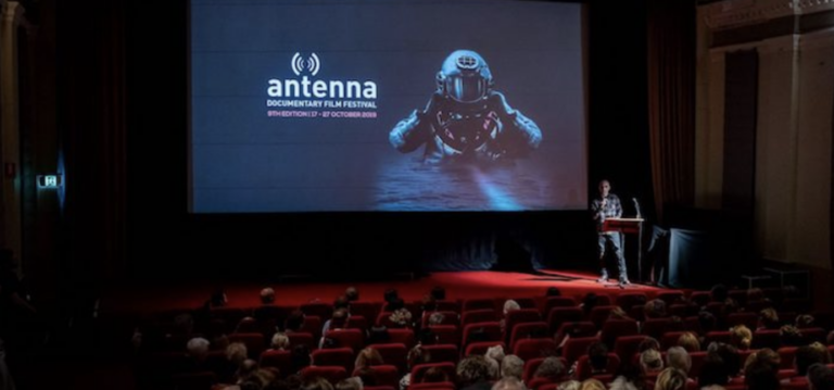 Ukrainians in Australia launch letter writing campaign asking fellow citizens to plug on ‘Russians at War’ film