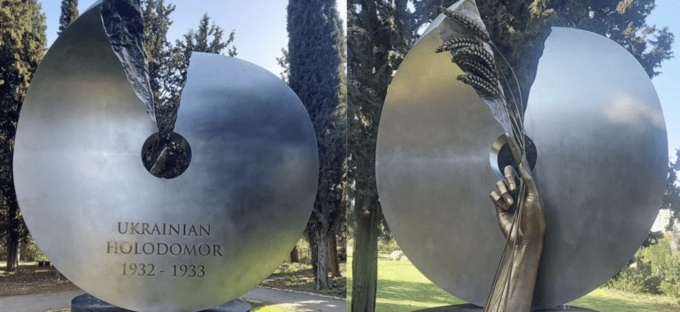 Se erige en Jerusalén el primer monumento israelí a las víctimas del Holodomor