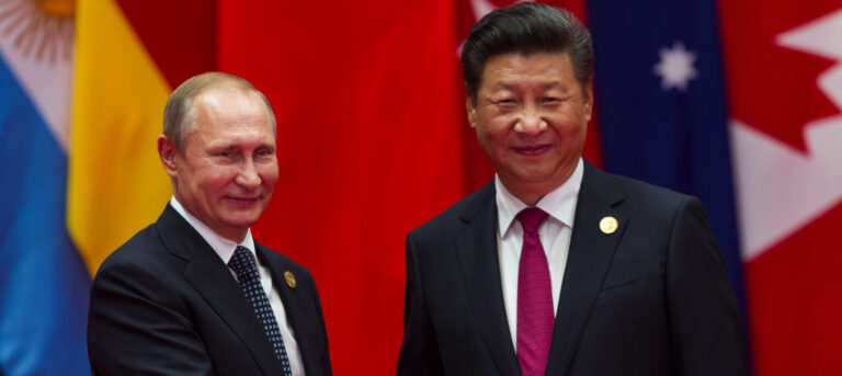 China apoya a Rusia en la guerra en Ucrania y firma un acuerdo para profundizar la cooperación