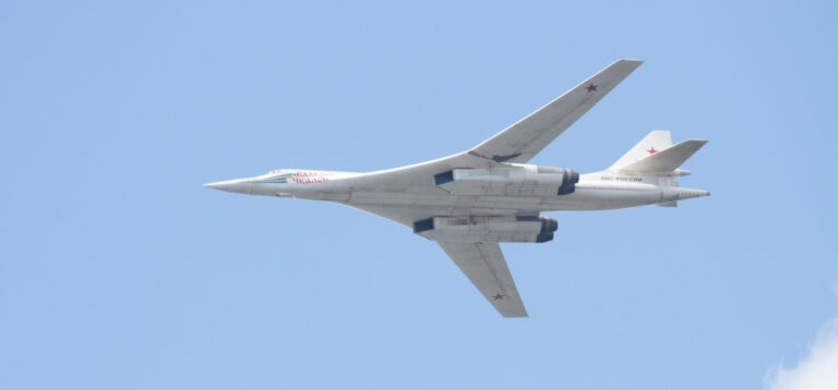 Defense Express: Russia compensates for shrinking air fleet with maximum bomber payloads