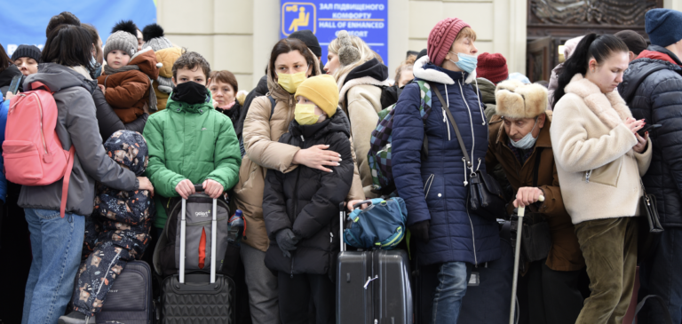 EU sets roadmap to gradually end temporary protection for Ukrainians