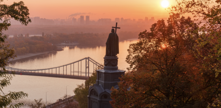 UWC extends nomination deadline for highest honors recognizing outstanding global Ukrainian leadership