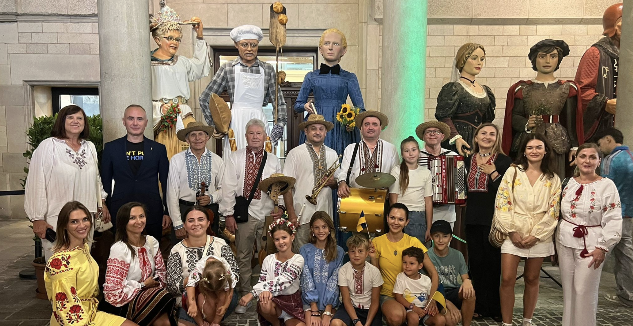 Parade figure of Ukrainian writer Lesya Ukrainka showcased in Barcelona