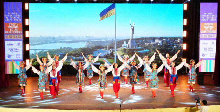 La Escuela de Danza Yavir representa a Ucrania y Canadá en el Festival Internacional de Folclore
