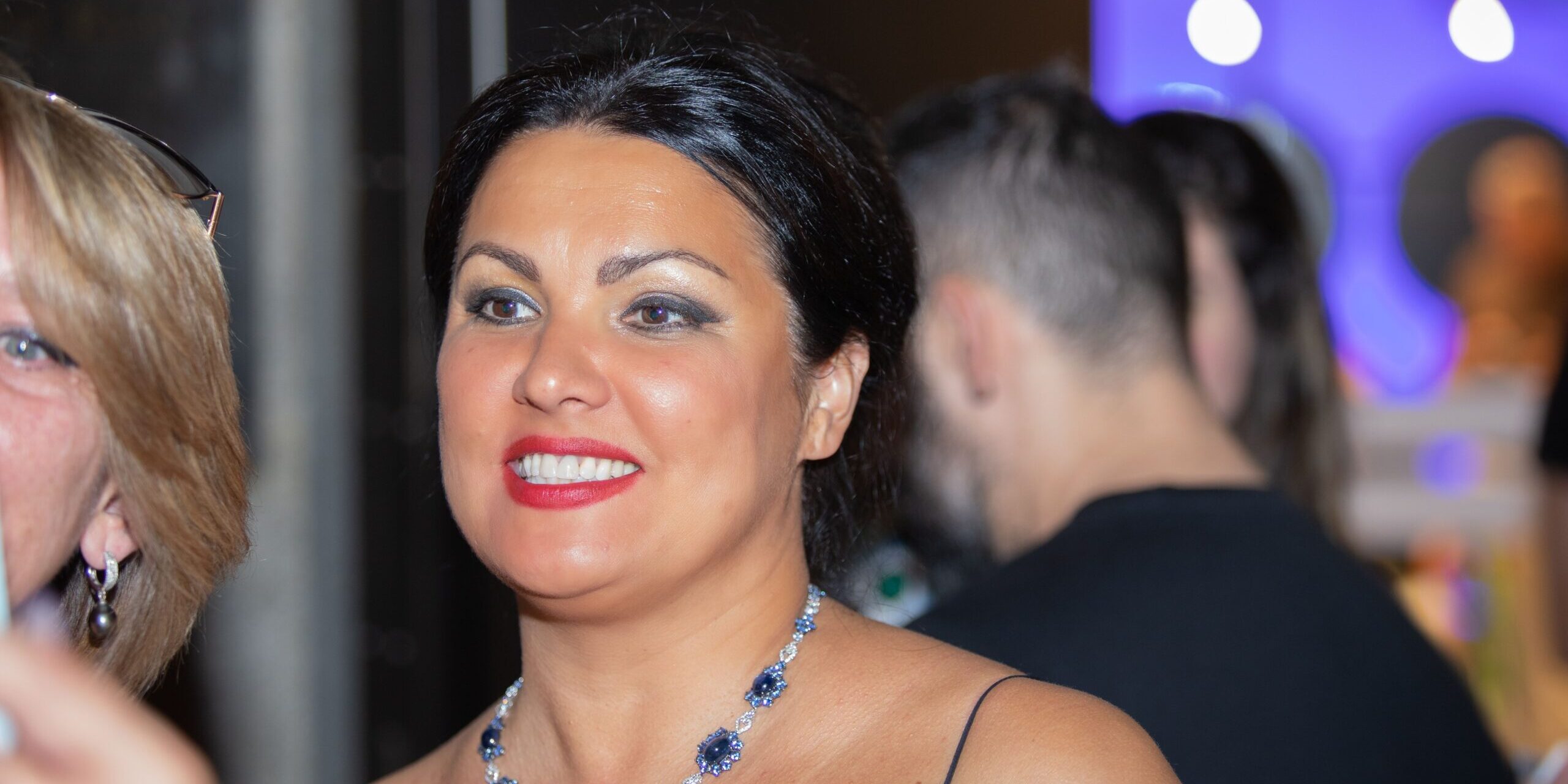 Ukrainian community protest Zurich concert of pro-Putin opera singer Netrebko