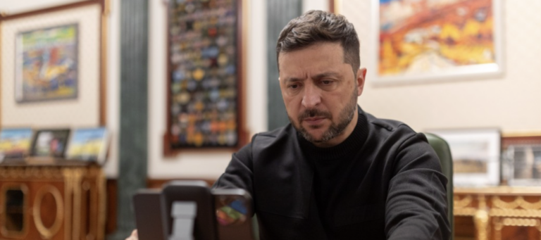 Президент Зеленський: Росія повинна закінчити свою війну