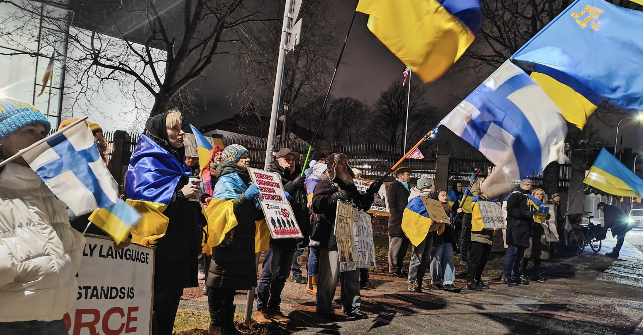 Ukrainians in Finland protest US-backed ‘peace plan’ outside embassy in Helsinki