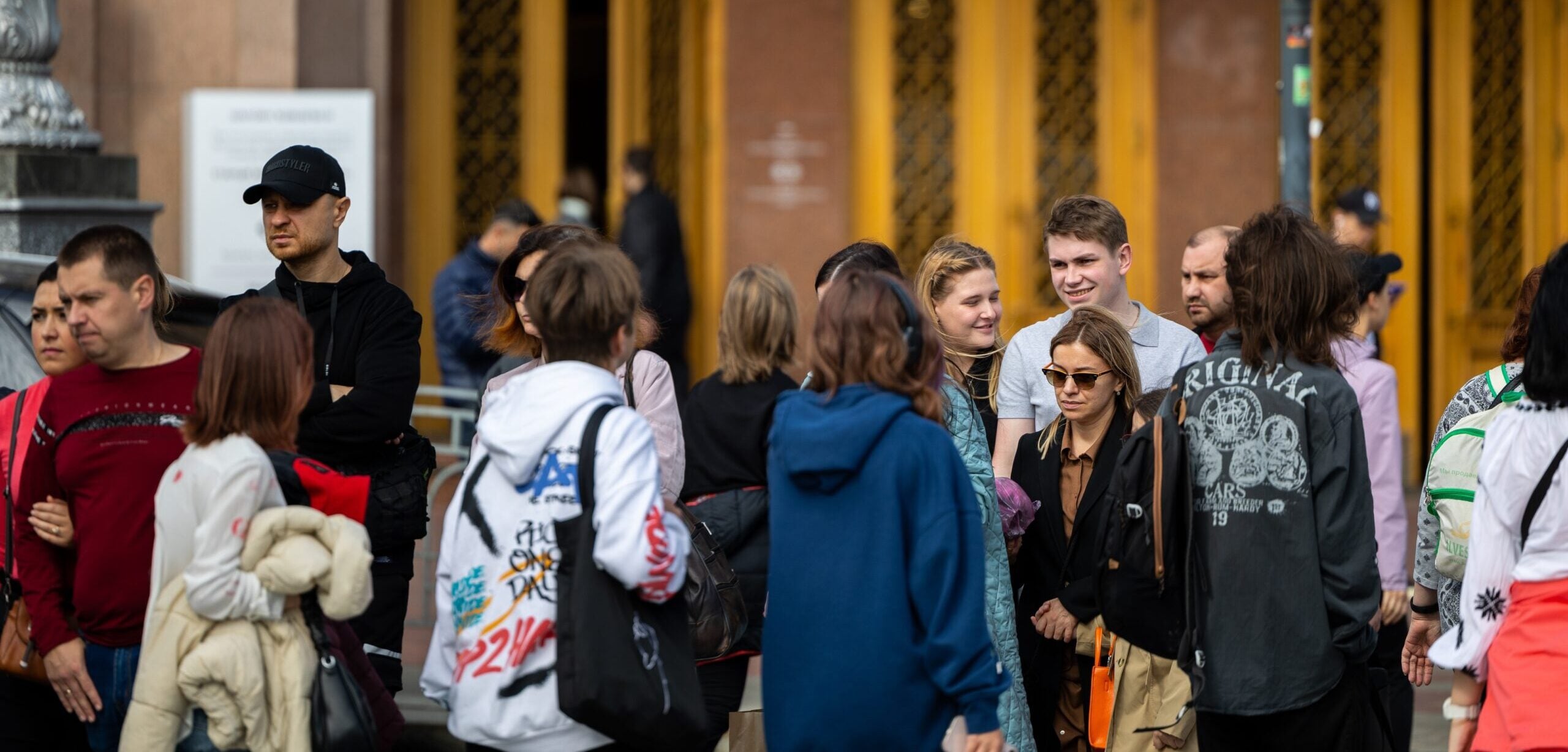 Survey: Half of Ukrainians would protest major concessions to Russia