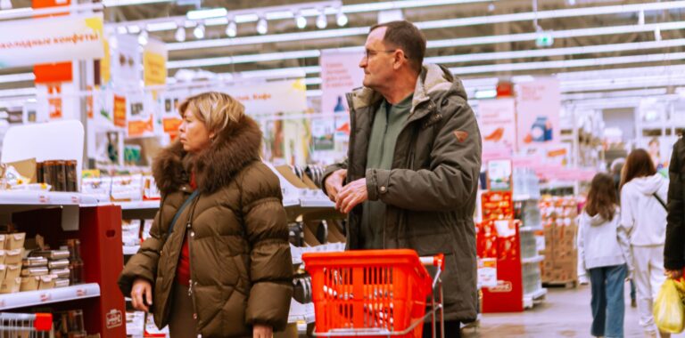 Inteligencia ucraniana: Economía rusa atrapada entre la recesión y el aumento de precios