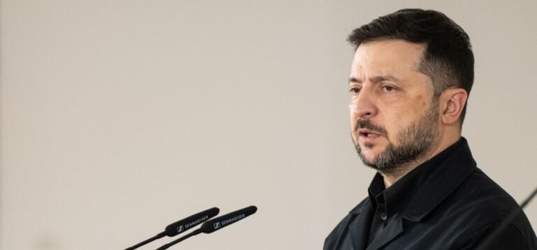 Zelenskyy strives to achieve peace within a year through negotiations