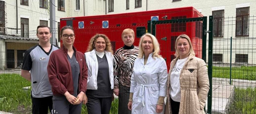 Life-saving light: UWC delivers generator to hospital just 20 km from the front line