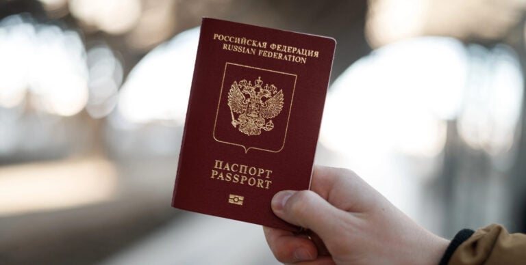 EU visa policy for Russians: Why there is no unity – and what Ukrainian communities can do