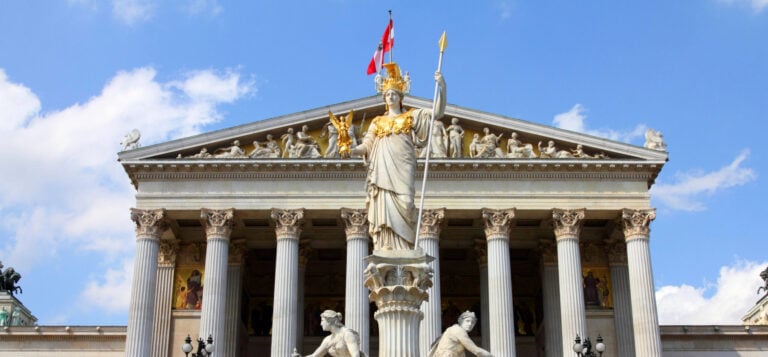 Одна з країн ЄС оновила правила для українських біженців